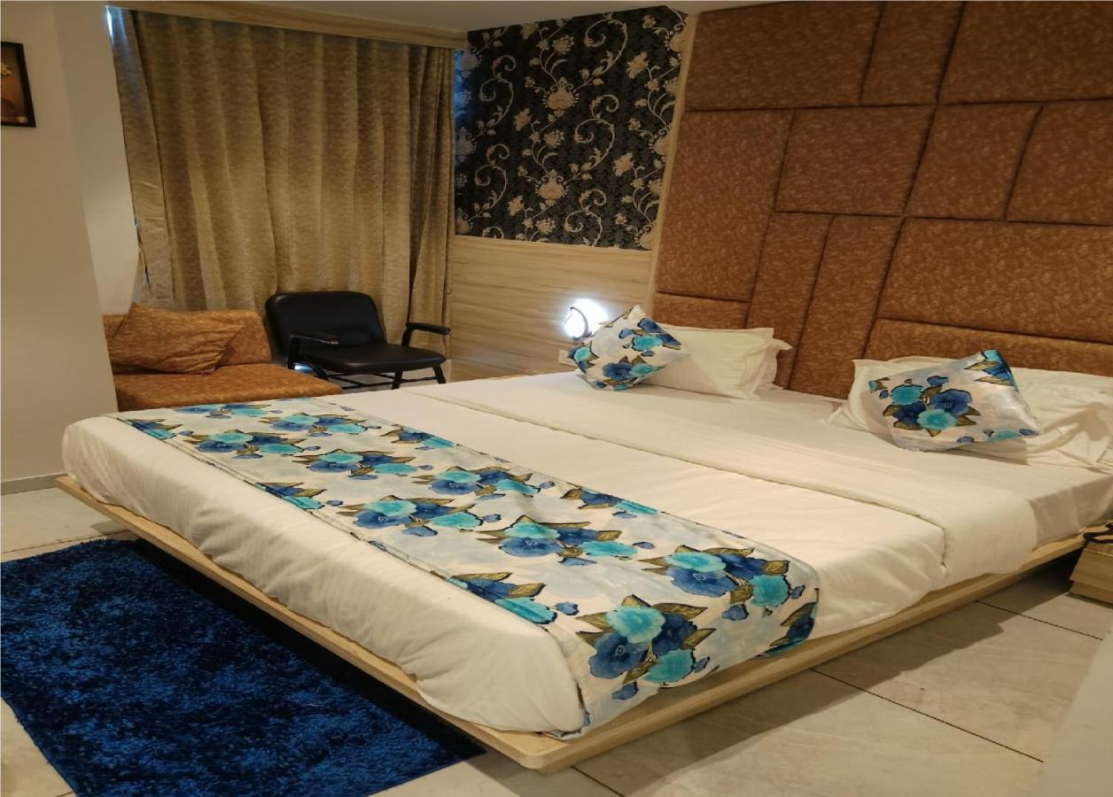Hotel Lotus Villa Ахмедабад Екстер'єр фото